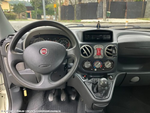 Fiat DOBLO ESSENCE 1.8 TETO ALTO 2012/2013